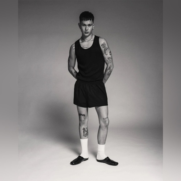 CDLP Woven Boxer Shorts Slim
Black
$85
Made of a soft TenceL Sz XL - Picture 2 of 10